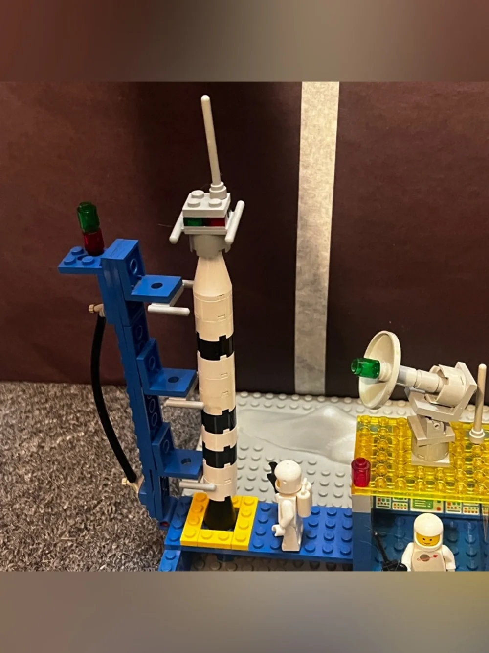 LEGO Alpha-1 Rocket Base 920-2 (483) - 99% complete Vintage - Picture 4 of 9